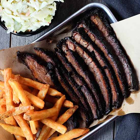Sliced Brisket edit slaw550.ps
